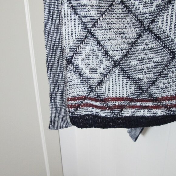 TOBI | Grandpa Texture Patterned Open Front Lightweight Cardigan - Picture 5 of 10